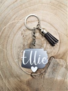 Gepersonaliseerde sleutelhanger met naam "Ellie" - Zilver met wit