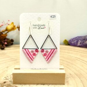Driehoekige oorhangers met Miyuki kralen