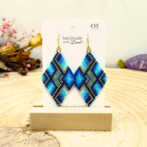 Ruitvormige oorhangers in blauwe tinten