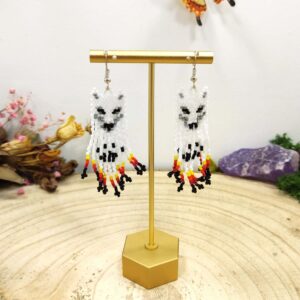 Franje oorhangers witte wolf