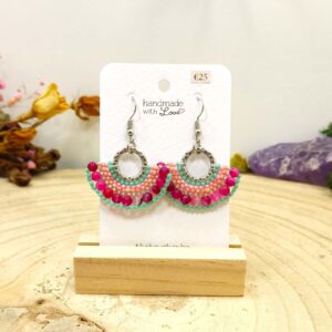 Halfronde oorhangers roze-groen