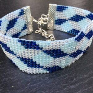 Armband met kubussen in 2 tinten blauw