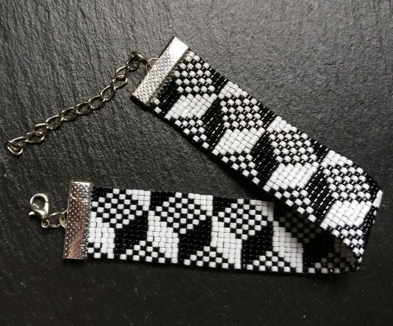 Miyuki armband zwart/wit kubus