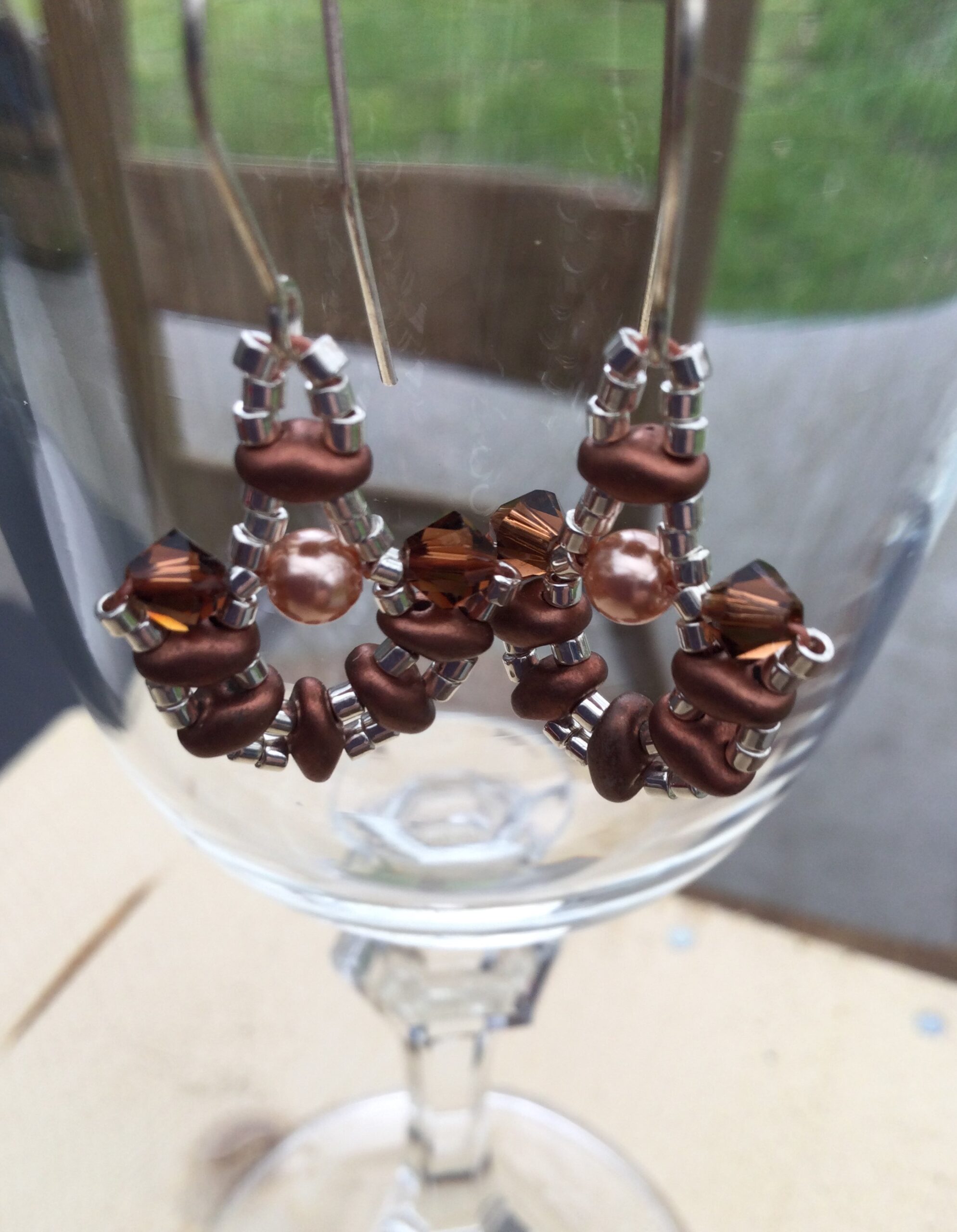 Halfronde oorhangers bruin - Afbeelding 2