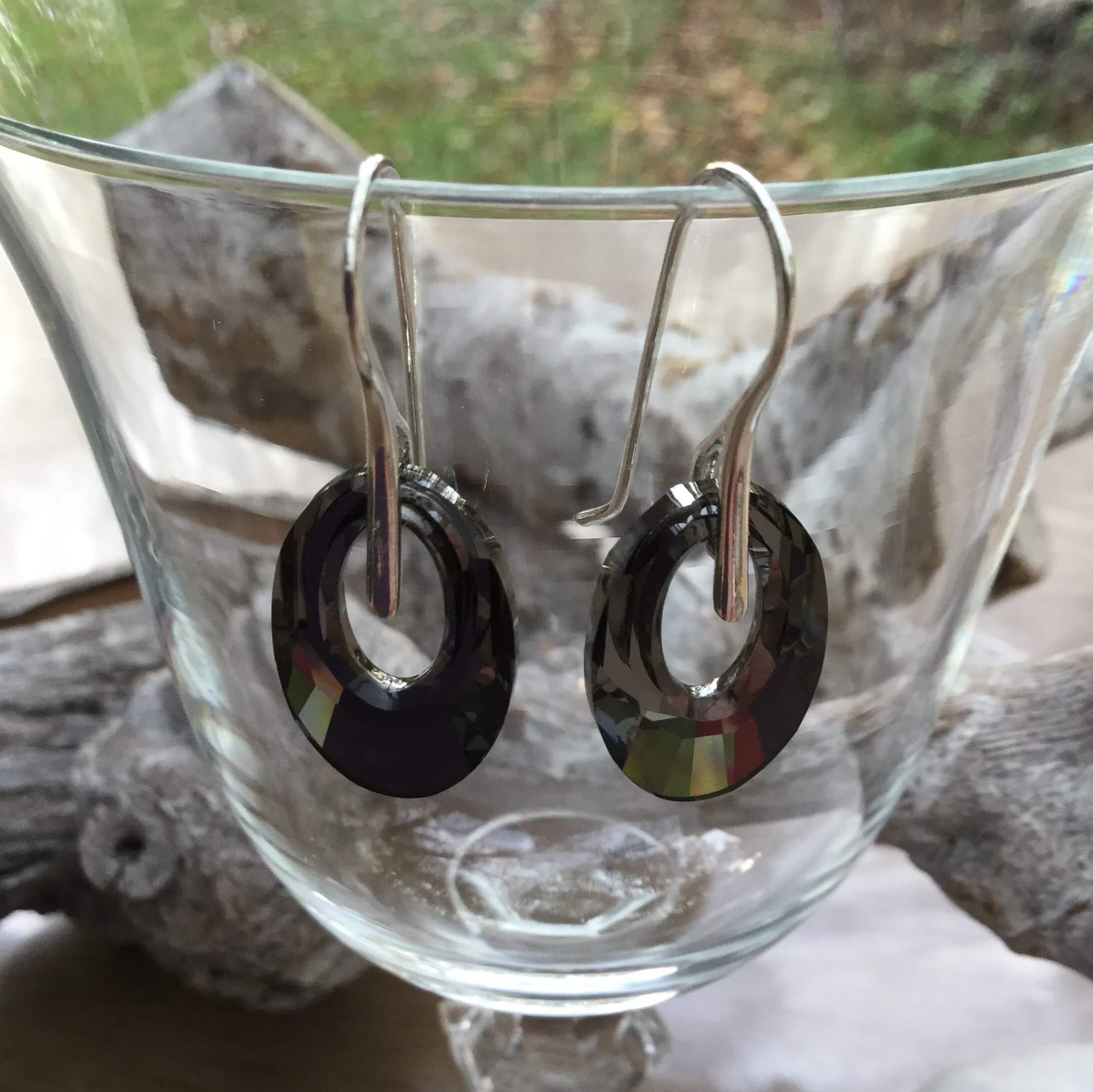 Swarovski kristallen schijf oorhangers (zwart) - Afbeelding 2