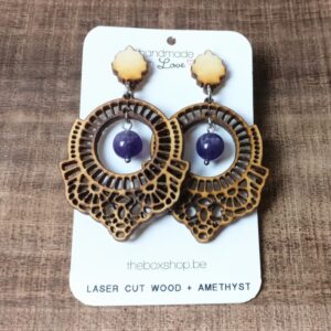 Laser cut houten oorbellen met amethist