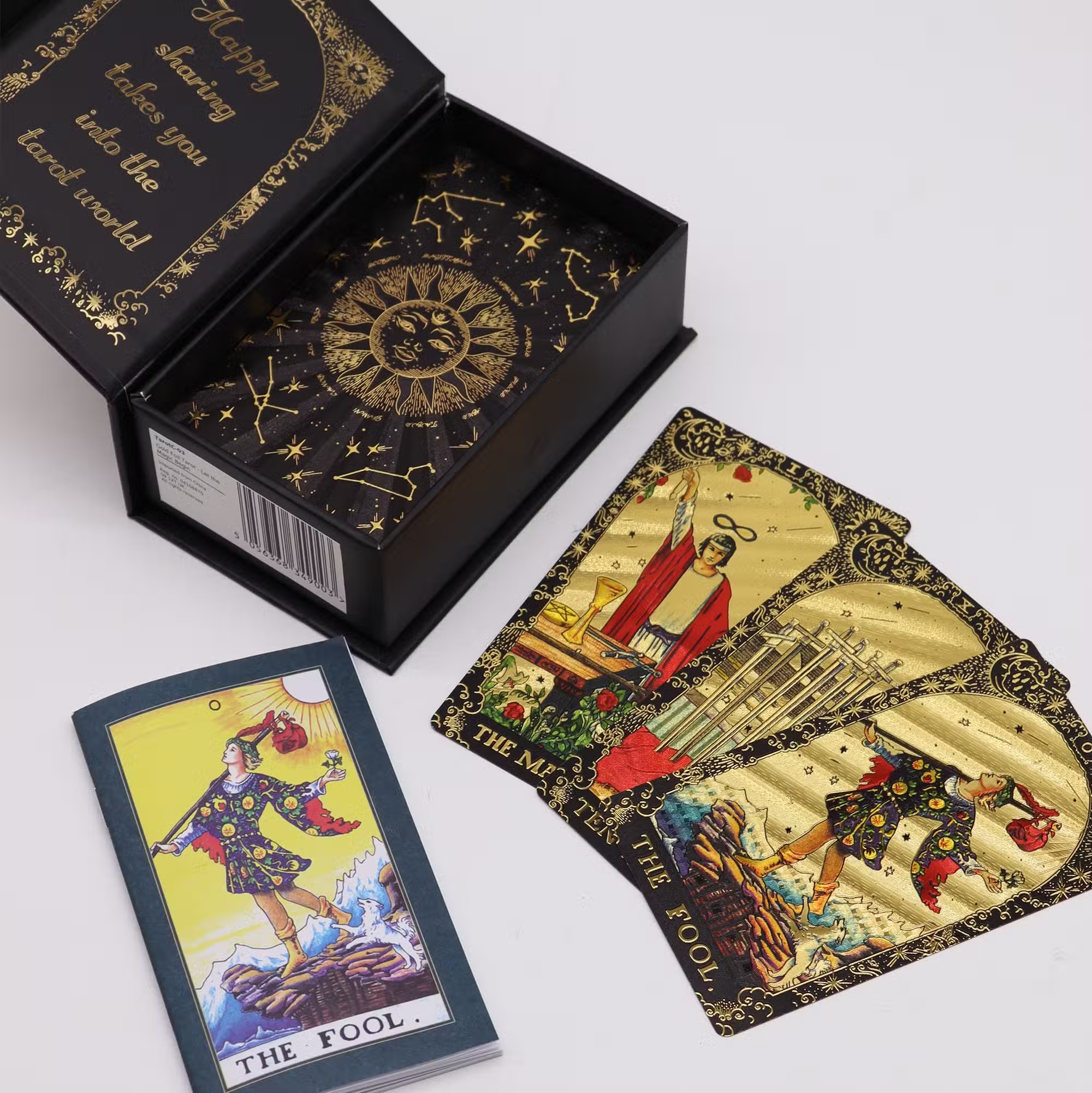 Tarotkaarten met klassiek ontwerp in goudfolie